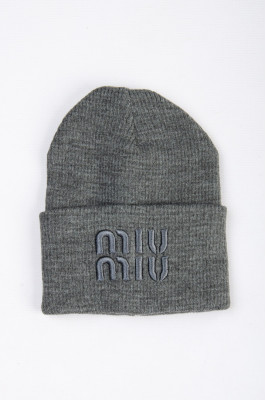 Шапка жіноча